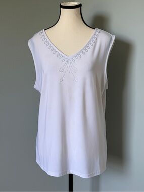 Amanda Collection White Rhinestone V-Neck Sleeveless Top Tank Size Large